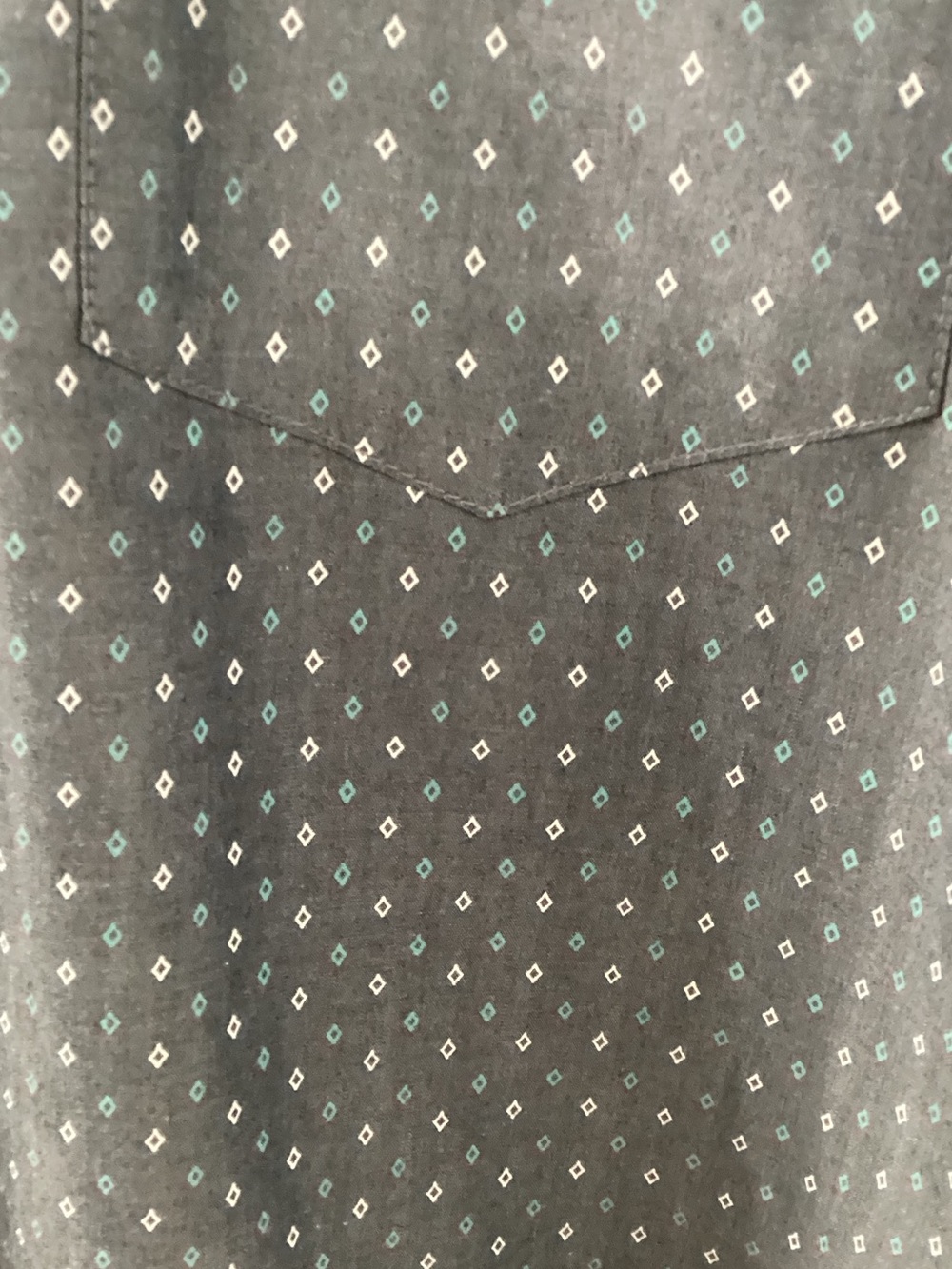 Van Heusen Never Tuck Shirt - Picture 5 of 5